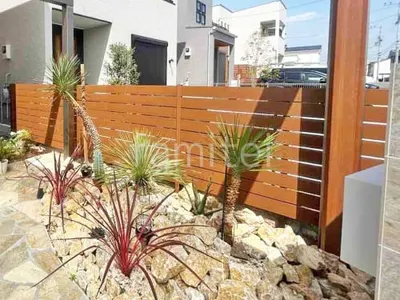 人工木・樹脂 フェンス（木調） F＆F マイティウッド ベーシック極 高尺タイプ 目隠し 木調・ラティス 樹脂