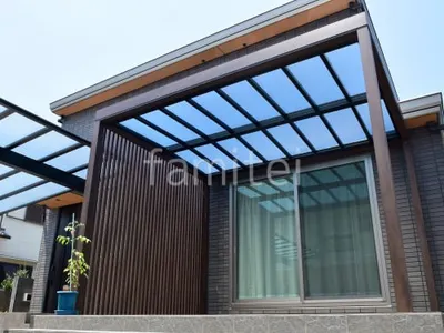 本体色 トラッドオーク＋ブラック 屋根色 かすみ