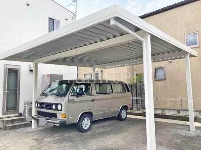 本体色 ホワイト