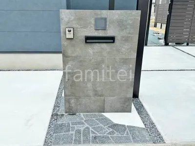 モダン門柱 壁タイル貼り タカショー セラレバンテ 郵便受けポスト LIXIL エクスポストS-1型