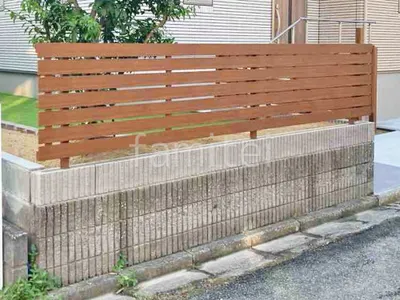 アルミ形材 フェンス YKKAP 木製調ルシアスH02型 横板格子 目隠し 木調・ラティス ブロック塀 (化粧ブロック) ユニソン ジャスティ