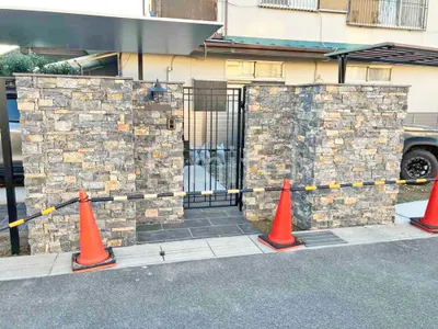 門柱 壁タイル貼り 東洋工業 ロッツプレート