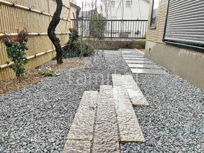 化粧砂利敷き 防草シート加工