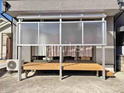 １階テラス屋根 （雨除け） YKKAP ソラリアR アール屋根 スタンダード 壁付