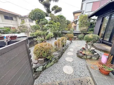 犬走り 防犯砂利敷き バラス砕石 防草シート加工