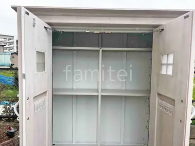 本体色 フレンチオーカー