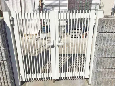 本体色 ホワイト