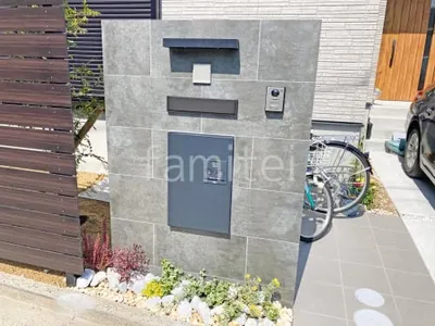 モダン門柱 壁タイル貼り タカショー セラレバンテ 郵便受けポスト YKKAP エクステリアポストG3型 宅配ボックス Panasonic コンボミドル