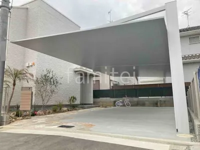 柱色 ナチュラルシルバーF 屋根色 ナチュラルシルバーF