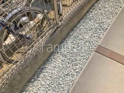 防犯砂利敷き バラス砕石 防草シート加工