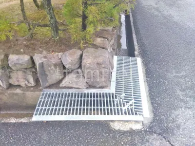 溝蓋(みぞふた) グレーチング