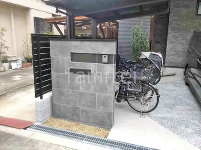 モダン門柱 壁タイル貼り タカショー セラレバンテ 郵便受けポスト YKKAP エクステリアポストG3型