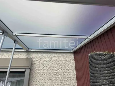 本体色 ピュアシルバー 屋根色 クリアマット(熱線遮断)