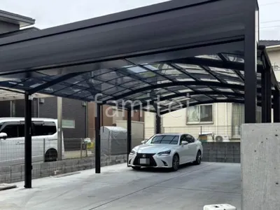 本体色 カームブラック 屋根色 アースブルー