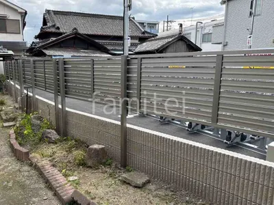 アルミ形材 フェンス LIXIL AB YS3型 横スリット3 2段柱 60角 上段のみ 目隠し