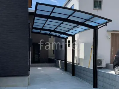 カーポート１台＋延長 （1.5台縦連棟） YKKAP アリュース アール屋根