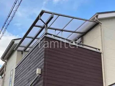 ２階ベランダ屋根  LIXIL スピーネF フラット屋根 スタンダード 壁付