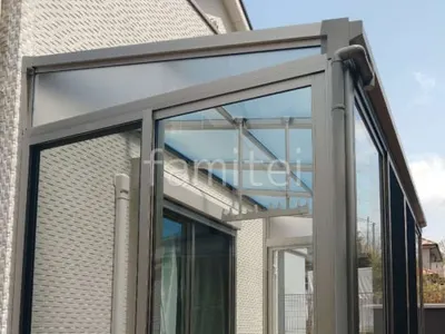 本体色 プラチナステン 屋根色 クリアマット(熱線遮断)