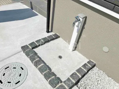 ピンコロ囲い水受け(パン) 土間モルタル仕上げ 洗い場