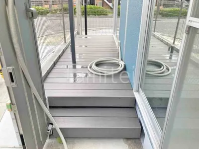 人工木デッキ  LIXIL 人工木 樹ら楽ステージ 