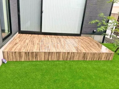 タイルデッキ 壁2面  名古屋モザイク 木製調ラスティックウッズII ウッド調