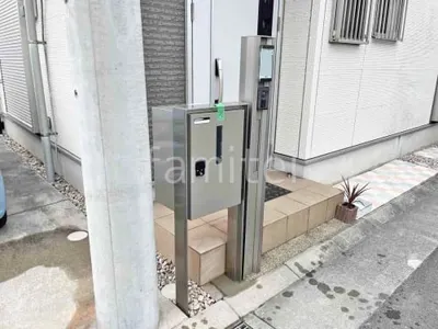 宅配ボックス門柱 （機能門柱 ） 四国化成 QB 2型 