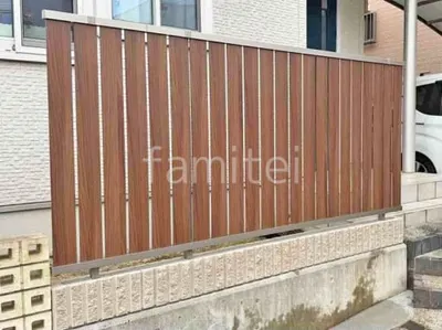 ブロック塀 （化粧ブロック） ユニソン シャモティ  アルミ形材 フェンス LIXIL 木製調AB TS2-K型 縦スリット2 片面 目隠し 木調・ラティス