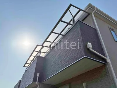 ２階ベランダ屋根  LIXIL スピーネF フラット屋根 スタンダード 壁付