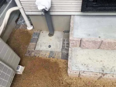 ピンコロ囲い水受け(パン) 土間モルタル仕上げ 洗い場