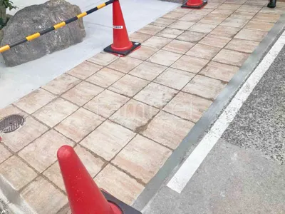 玄関アプローチ 床平板敷き ユニソン バレリア