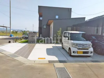 新築シンプル オープン外構