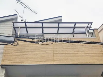 ３階ベランダ屋根  LIXIL スピーネR アール屋根 スタンダード 壁付