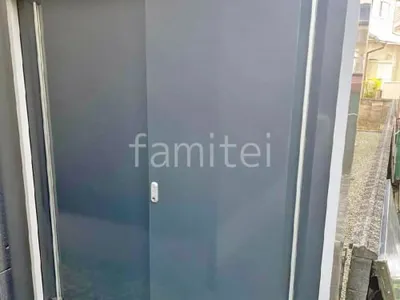 本体色 チャコールグレー