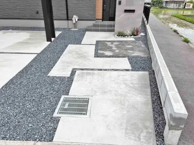 玄関アプローチ 土間コンクリート 床平板敷き ユニソン ティーナ