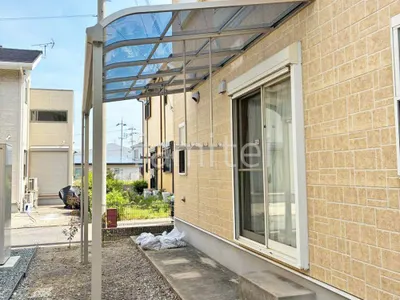 １階テラス屋根 （雨除け） YKKAP ソラリアR アール屋根 スタンダード 壁付