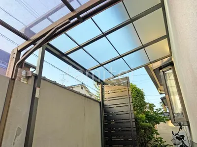 １階テラス屋根 （雨除け） LIXIL スピーネF フラット屋根 スタンダード 壁付