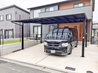 本体色 ブラック 屋根色 ブルーマットS