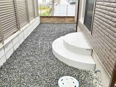 勝手口階段 城東テクノ CUB-R60 犬走り 防犯砂利敷き バラス砕石 防草シート加工