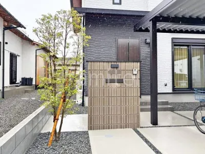 化粧ブロック門柱 ユニソン アルタ 郵便受けポスト YKKAP エクステリアポストG3型 シンボルツリー