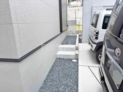 モルタル階段 犬走り 防犯砂利敷き バラス砕石 防草シート加工