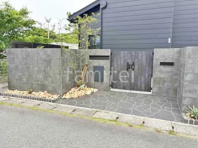 モダン門柱 壁タイル貼り タカショー セラレバンテ 郵便受けポスト LIXIL エクスポストS-3型 宅配ボックス Panasonic コンボミドル