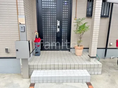 機能門柱 YKKAP シンプレオポストユニット1型 パターン4 玄関アプローチ階段 床タイル貼り LIXIL 厨房用床タイル