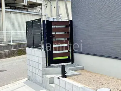 片開き 門扉 YKKAP 木製調 ルシアスYS7型 横スリット 