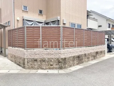 ブロック塀 （化粧ブロック） ユニソン シャモティ  アルミ形材 フェンス LIXIL 木製調AB YS3型 横スリット3 目隠し 木調・ラティス