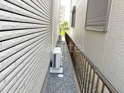 犬走り 防犯砂利敷き バラス砕石 防草シート加工