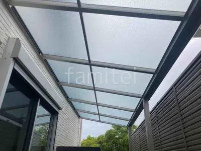 本体色 プラチナステン 屋根色 クリアマット(熱線遮断)