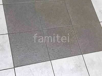 床タイル張り  LIXIL グレイスランド スクエア 石・ストーン調