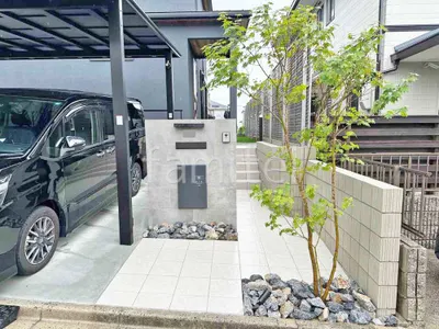 シンボルツリー コハウチワカエデ ロックガーデン 栗石敷き イビグレー