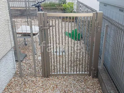 本体色 アーバングレー