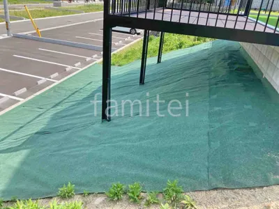 防草シート敷き